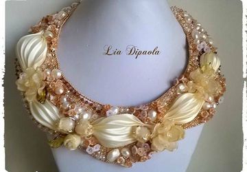 Collier Creamy flower