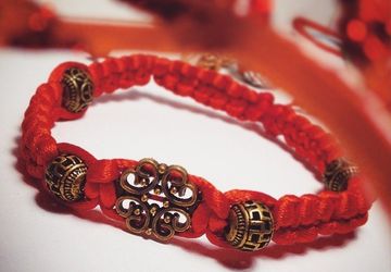 Mascot-bracelet from malefice and spoiling