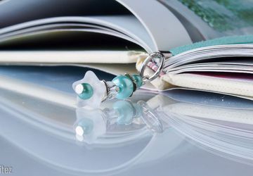 Elegant Beaded bookthong -Turqouise Leather cord bookmark for booklovers, Unique handmade beaded bookmark, gift under 15