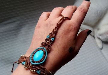 Macrame Slave-Bracelet with Turquoise gemstone