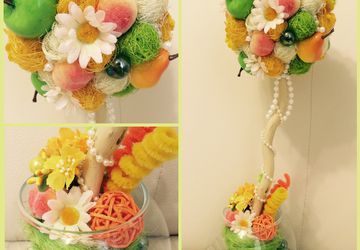 A topiary tree "Fruits"
