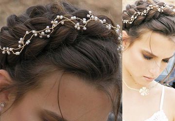 Pearl  hairpiece for brides, Bridal hair decoration.