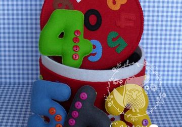 Felt numbers in a box