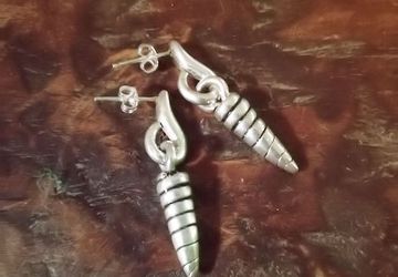 Sterling Silver Tribal Elements 'Honey Comb" dangle earrings