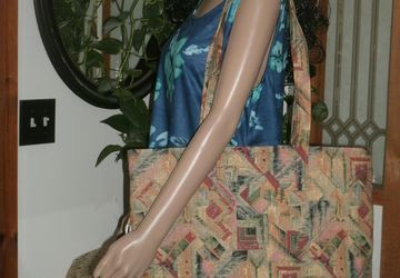 ON SALE Heavy Duty Large Multi Colored Geometric Design Shopping Tote w/Clip On Eye Glass Case