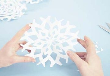 How to make a snowflakes with paper
